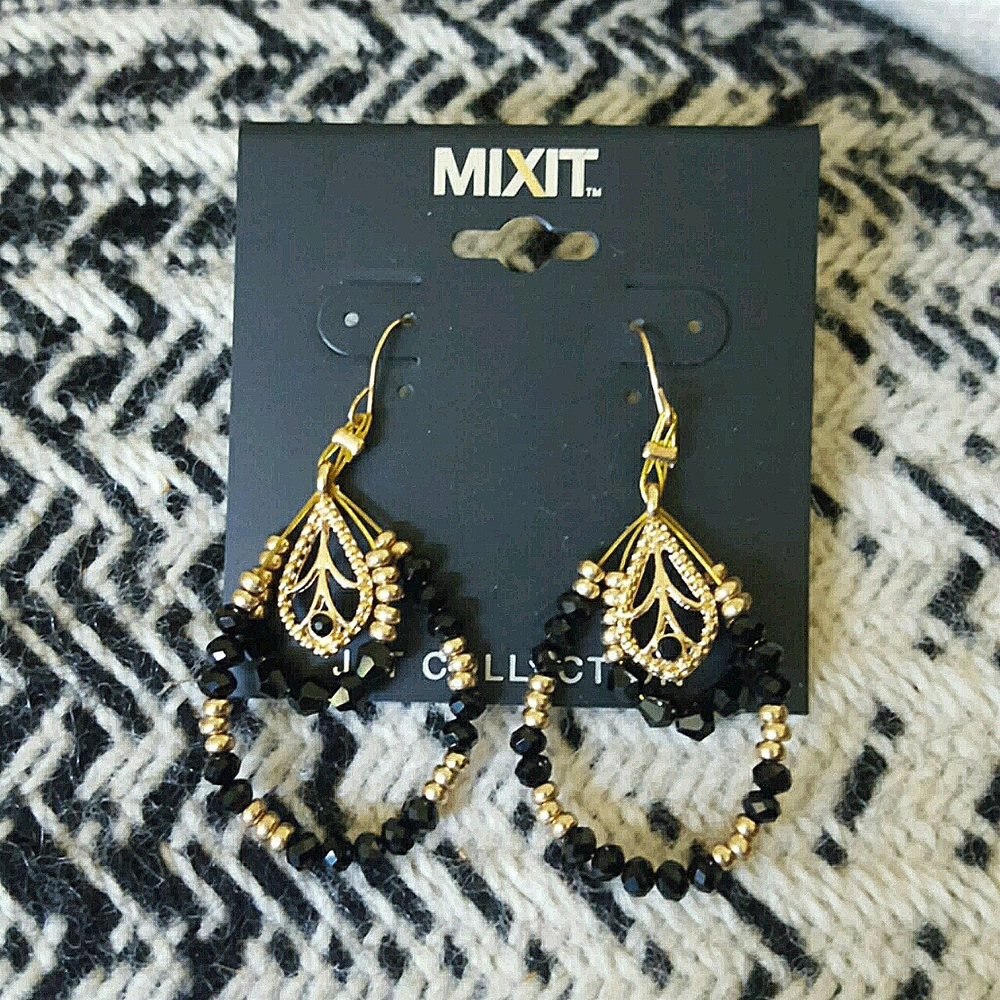 NWT---2 Pairs WORTHINGTON/MIXIT Pierced Earrings - Picture 5 of 8